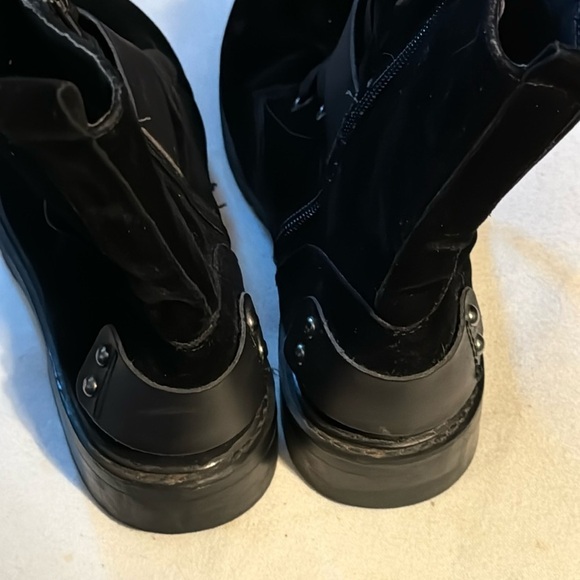Rampage Taylla black velvet combat boots lace up and zipper closing Sz 9 - Picture 4 of 6